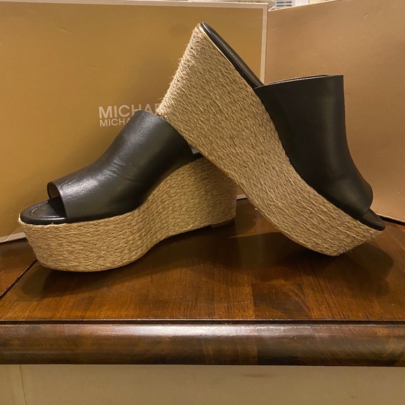 Michael Kors Wedges - Picture 1 of 5